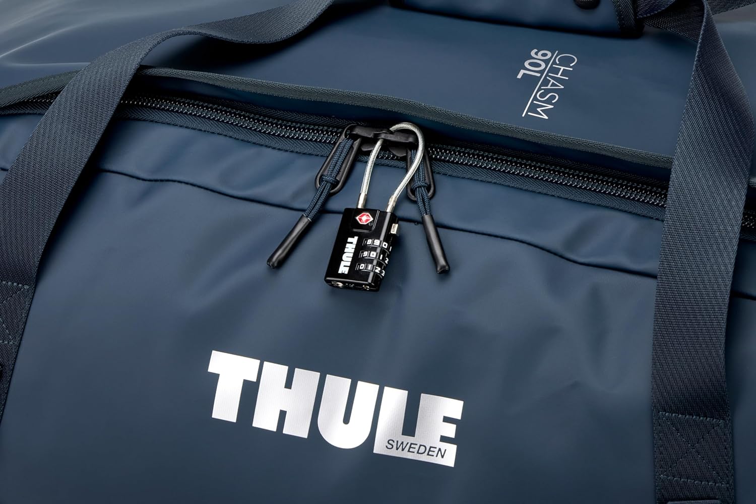 Thule Chasm Duffel bag, Weather-resistant materials, Easy packing, Converts to backpack, Internal pockets, Travel-ready