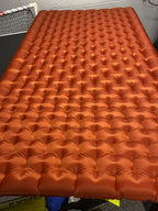 Big Agnes Rapide SL - Insulated Sleeping Pad, Ultralight, All Season Compact Backpacking and Hiking, Pumphouse Sack Included, Orange, 20x72 Regular