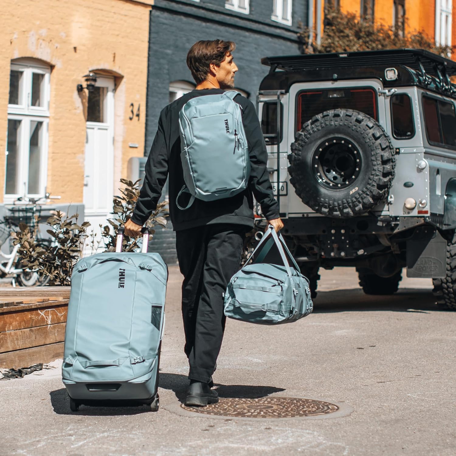 Thule Chasm Duffel bag, Weather-resistant materials, Easy packing, Converts to backpack, Internal pockets, Travel-ready